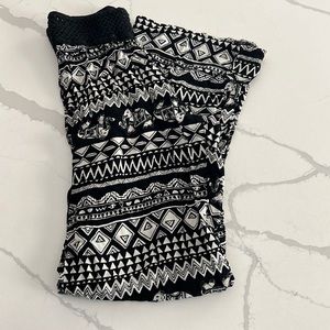 Abstract print lounge pants /juniors Medium